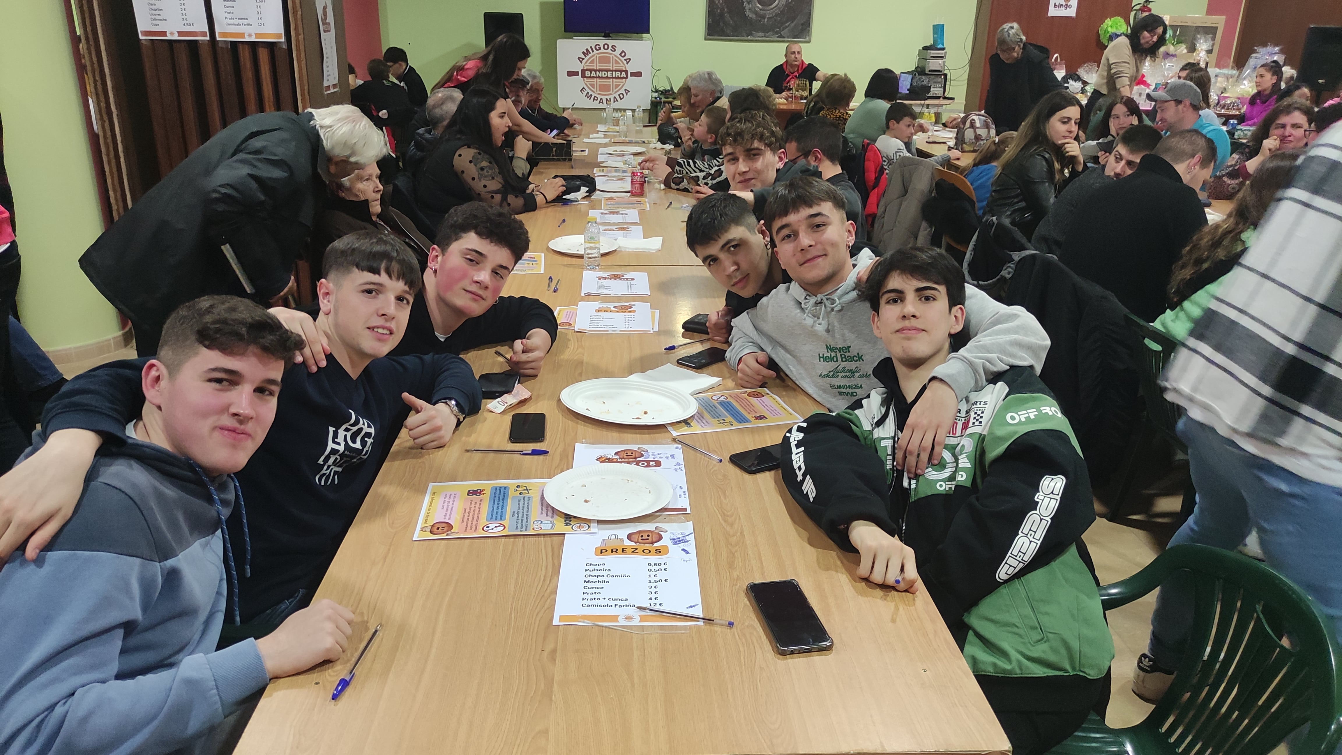 foto Album Amigos da empanada