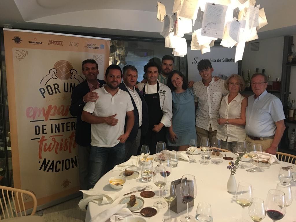 foto Album Amigos empanada
